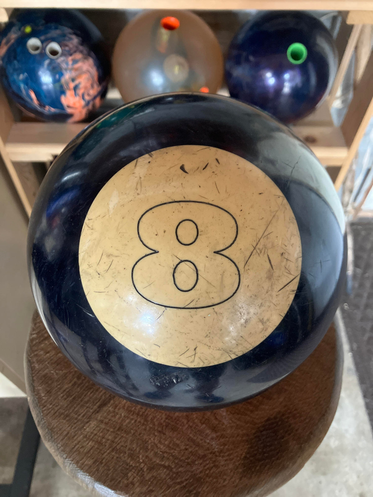 USED Ebonite 8-Ball REACTIVE (15LB)