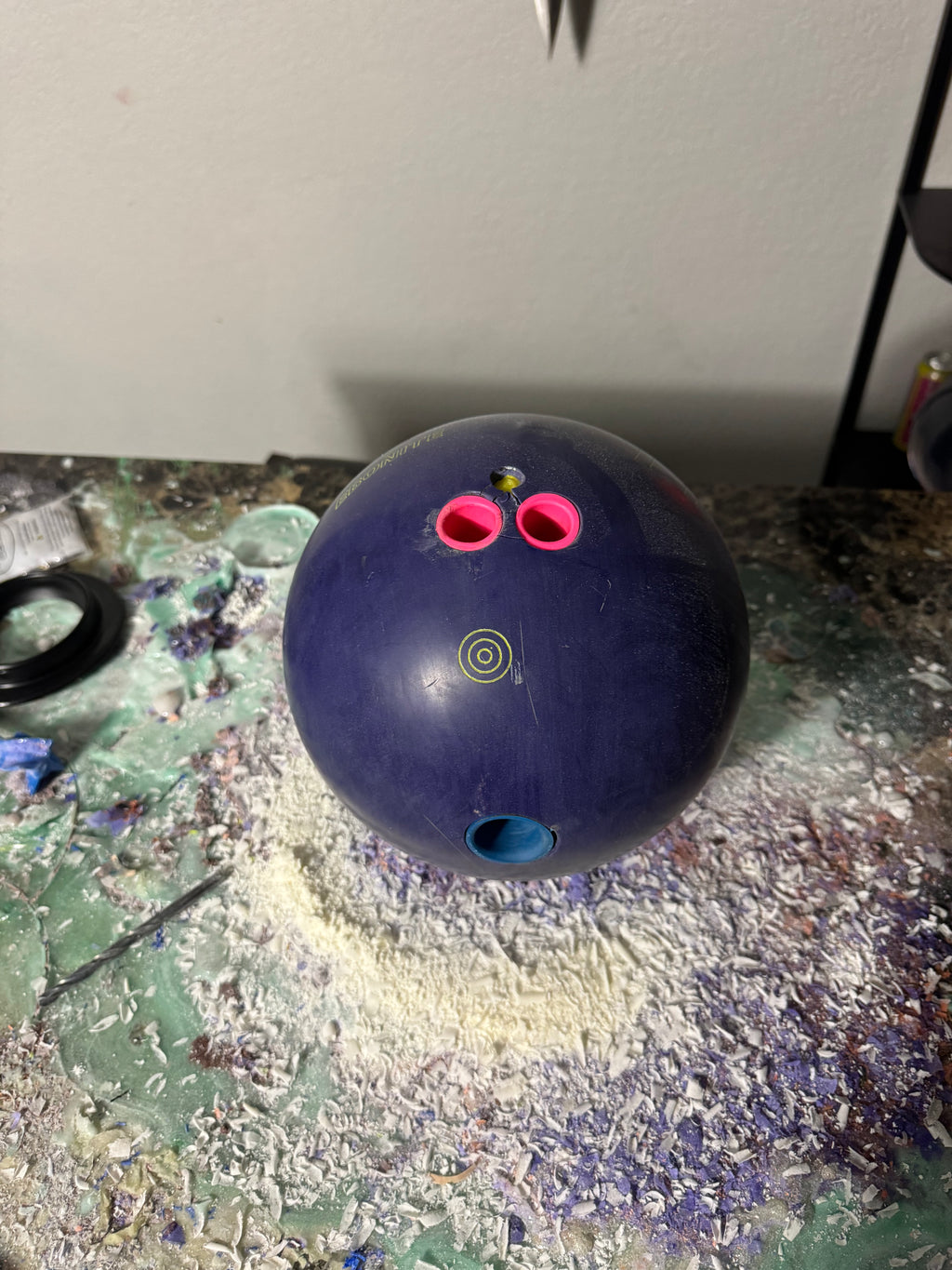 USED slightly CRACKED Ebonite Matrix (15LB)
