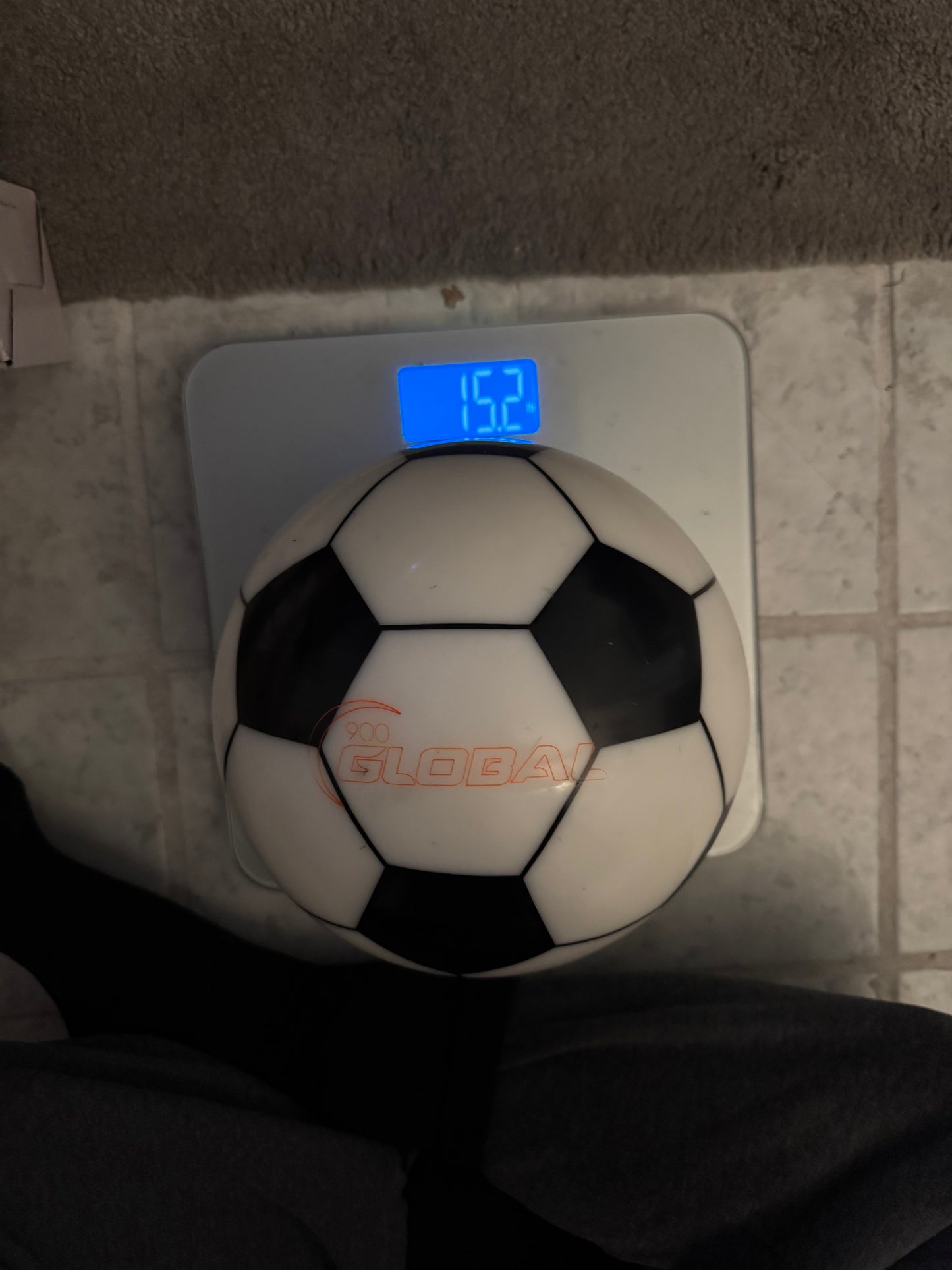 USED 900 Global Soccer Ball (15LB)