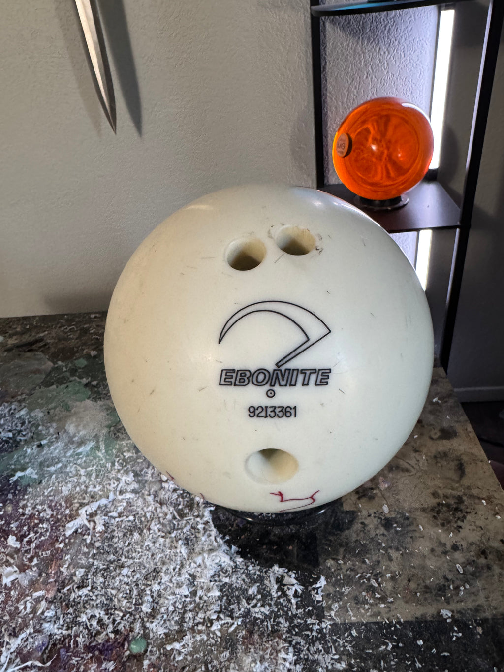 Ebonite Eyeball (16LB)